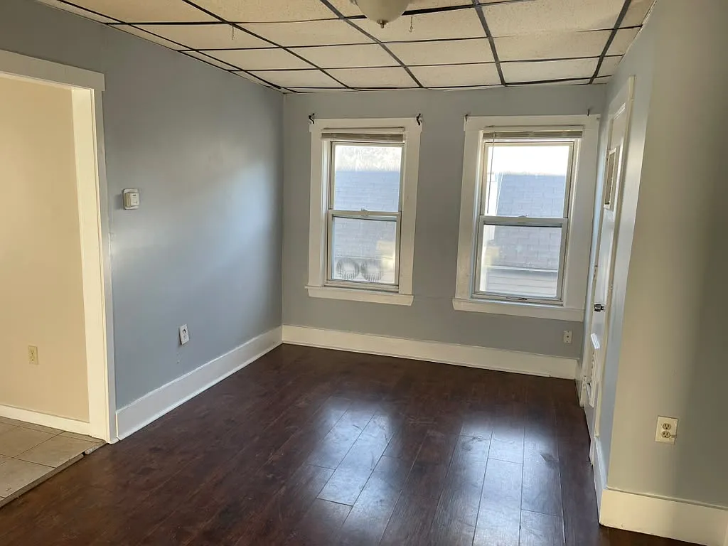 2 bed, 510 sqft, $1,900 — Photo 4