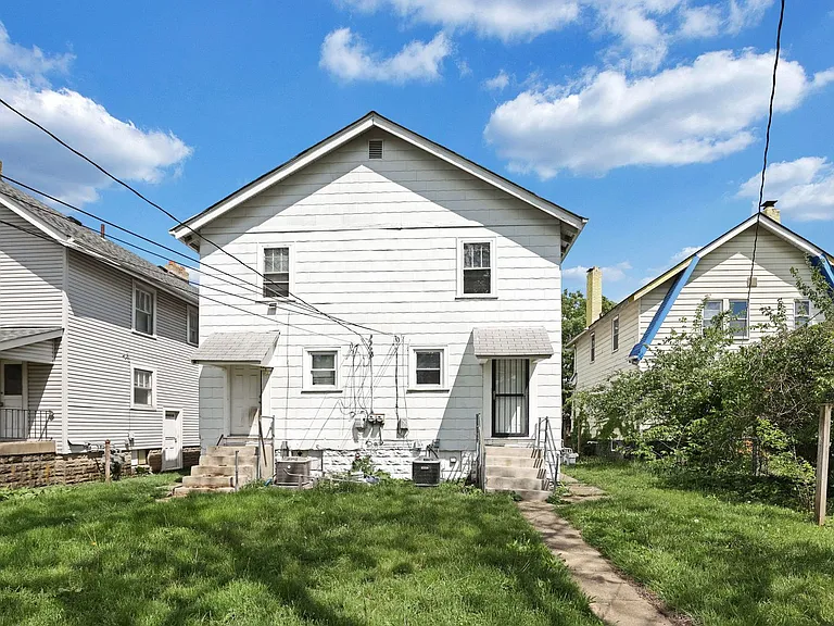 41-43 N Huron Ave — Photo 14