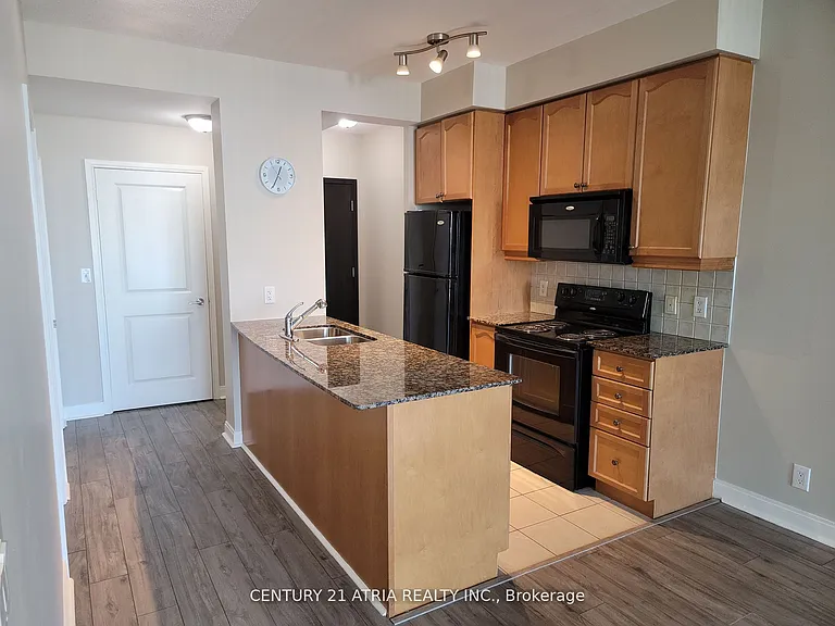 80 Absolute Ave #1011 — Photo 3