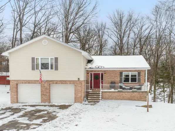 68 Loch Haven Dr, Morgantown, WV 26508