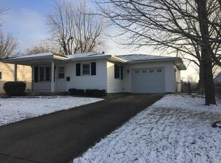 14 W Taylor Ave, Charleston, IL 61920