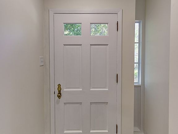 2nd image of 114 Churchill Dr