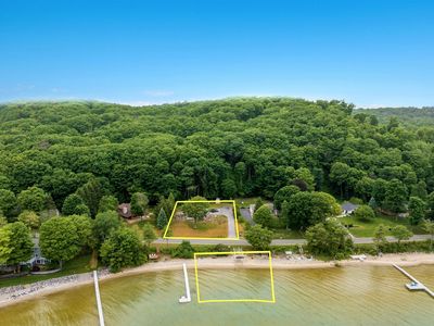 11207 Bluff Rd, Traverse City, MI, 49686