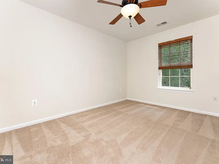 5783 Rhode Island Dr — Photo 14