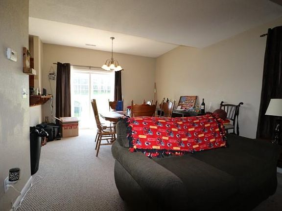3rd image of 1703 Lydia Ln
