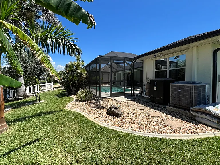 17146 Marydale Rd — Photo 65