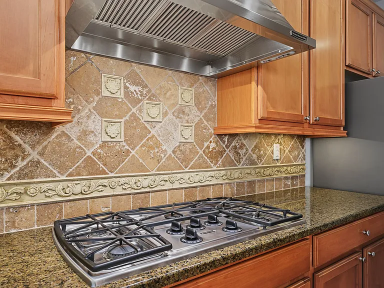 1874 Miller Dr — Photo 14