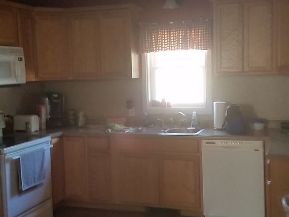4th image of 607 E Saint Clair St