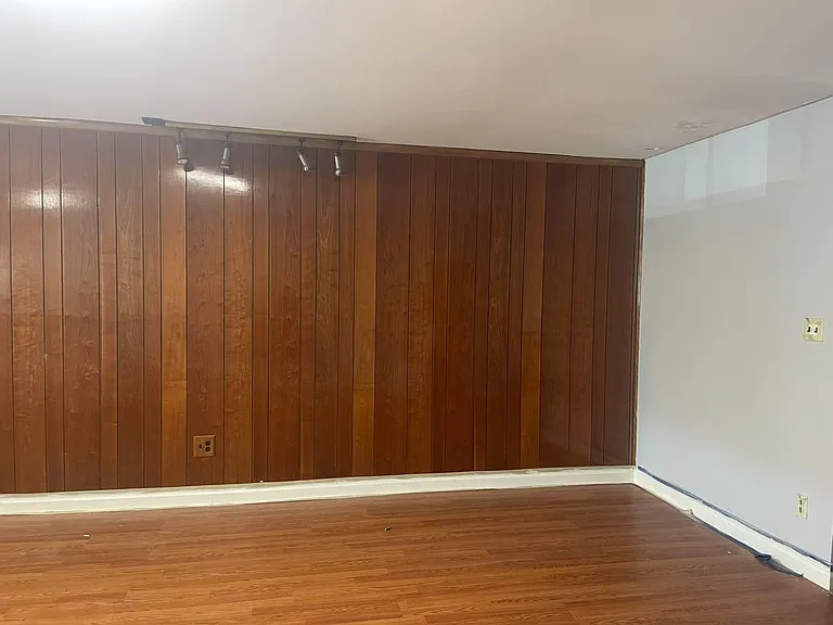 122X Jefferson St — Photo 3