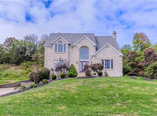 225 William Dr N, Canonsburg, PA 15317