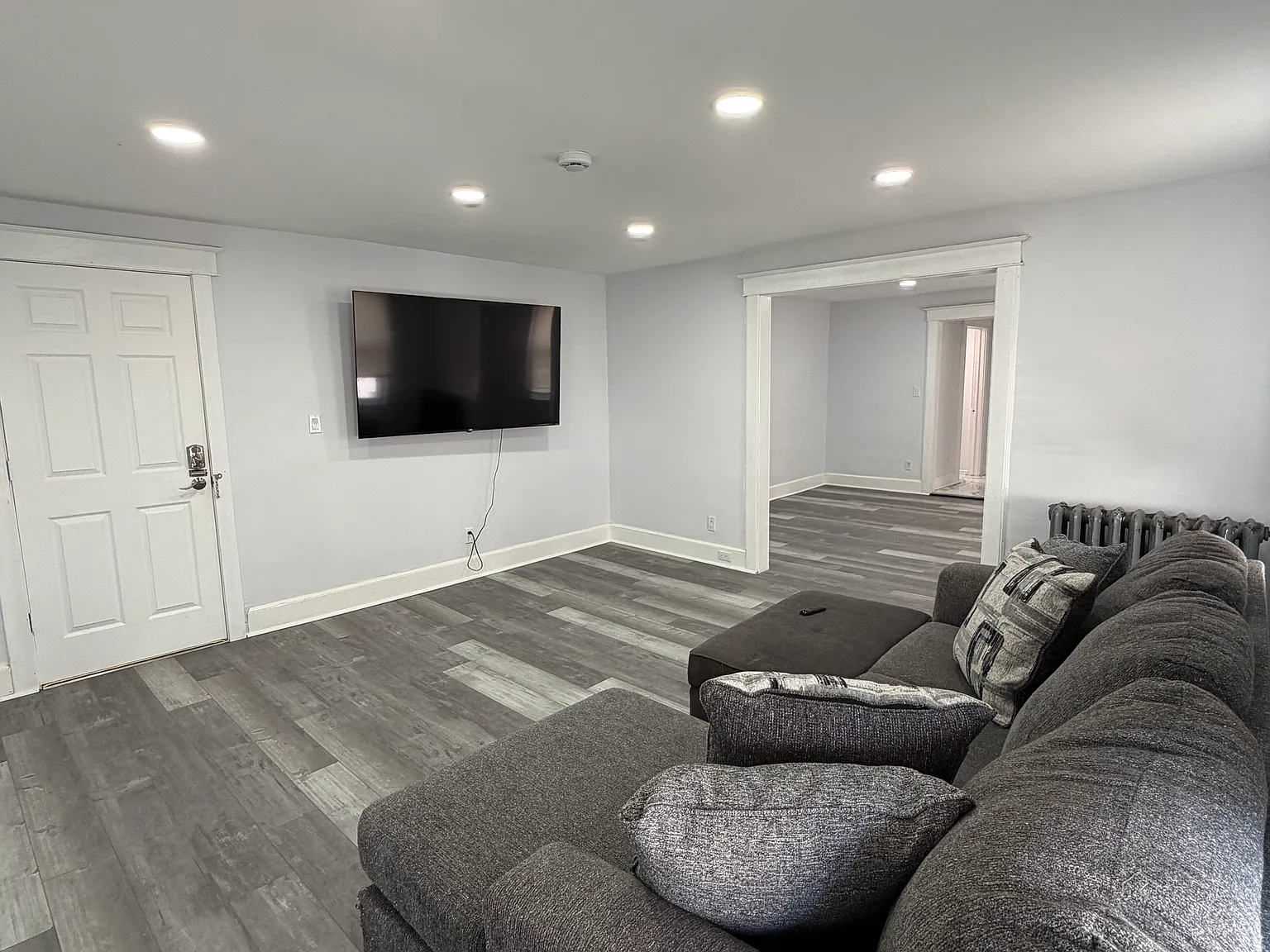 2 bed, 1200 sqft, $1,500 — Photo 4