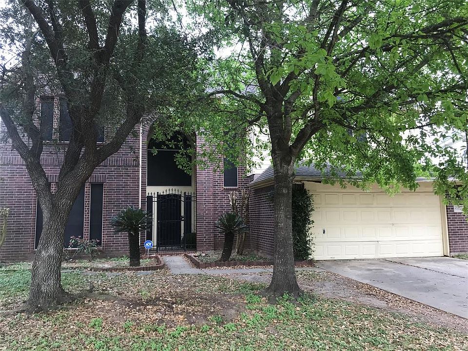 Awaiting your TLC. Beautiful floor plan, with great potential.