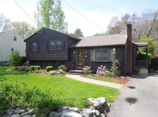 47 Alcott St, Lowell, MA 01852