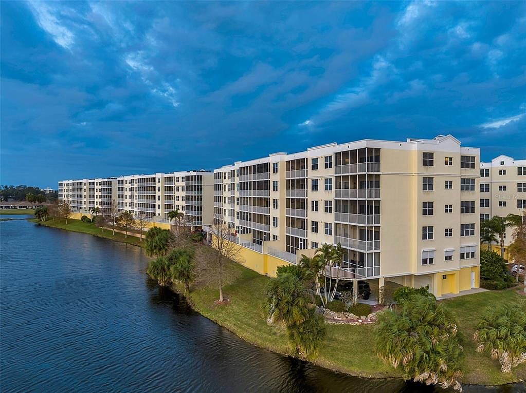 1200 Country Club Dr APT 1404
