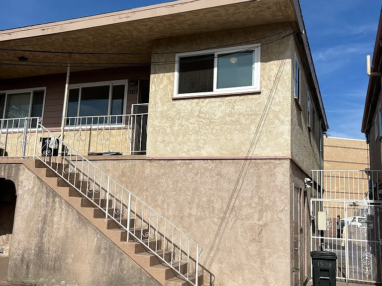 6228 Stanley Ave — Photo 2