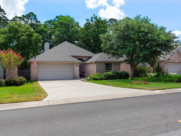 10486 Parkside Dr, Willis, TX 77318