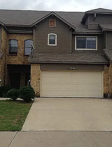 209 Wooded Glen Ct — Photo 11