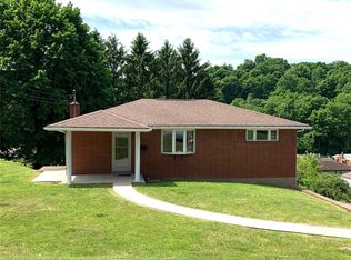 12440 Herold Dr, North Huntingdon, PA