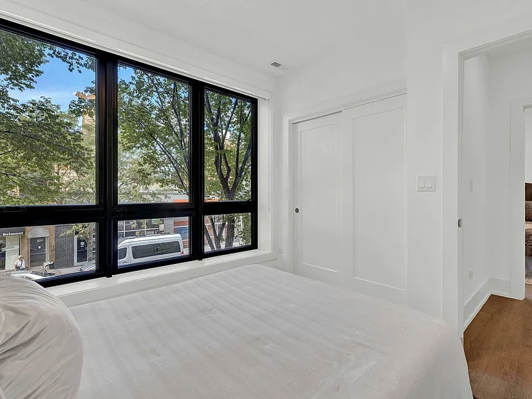 1613 W Belmont Ave, Chicago, IL — Photo 16