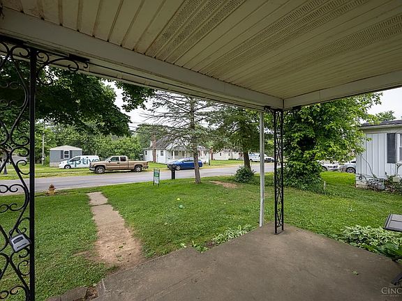 5th image of 411 Hooven Ave