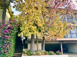 11732 Darlington Ave #3, Los Angeles, CA 90049