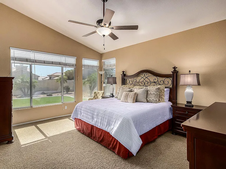 7269 W Robin Ln — Photo 10