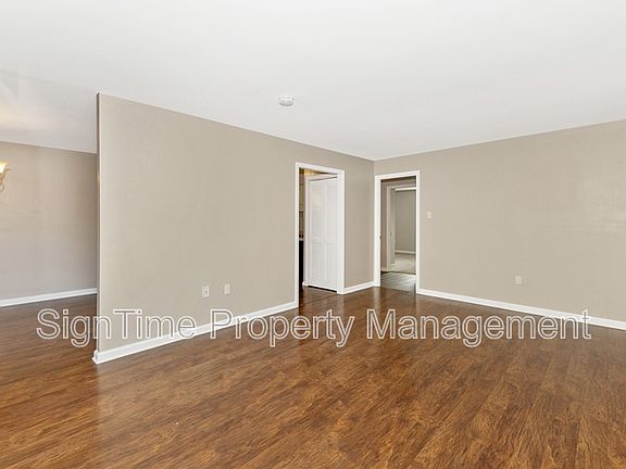 5th image of 1026 Brinker Dr APT 102