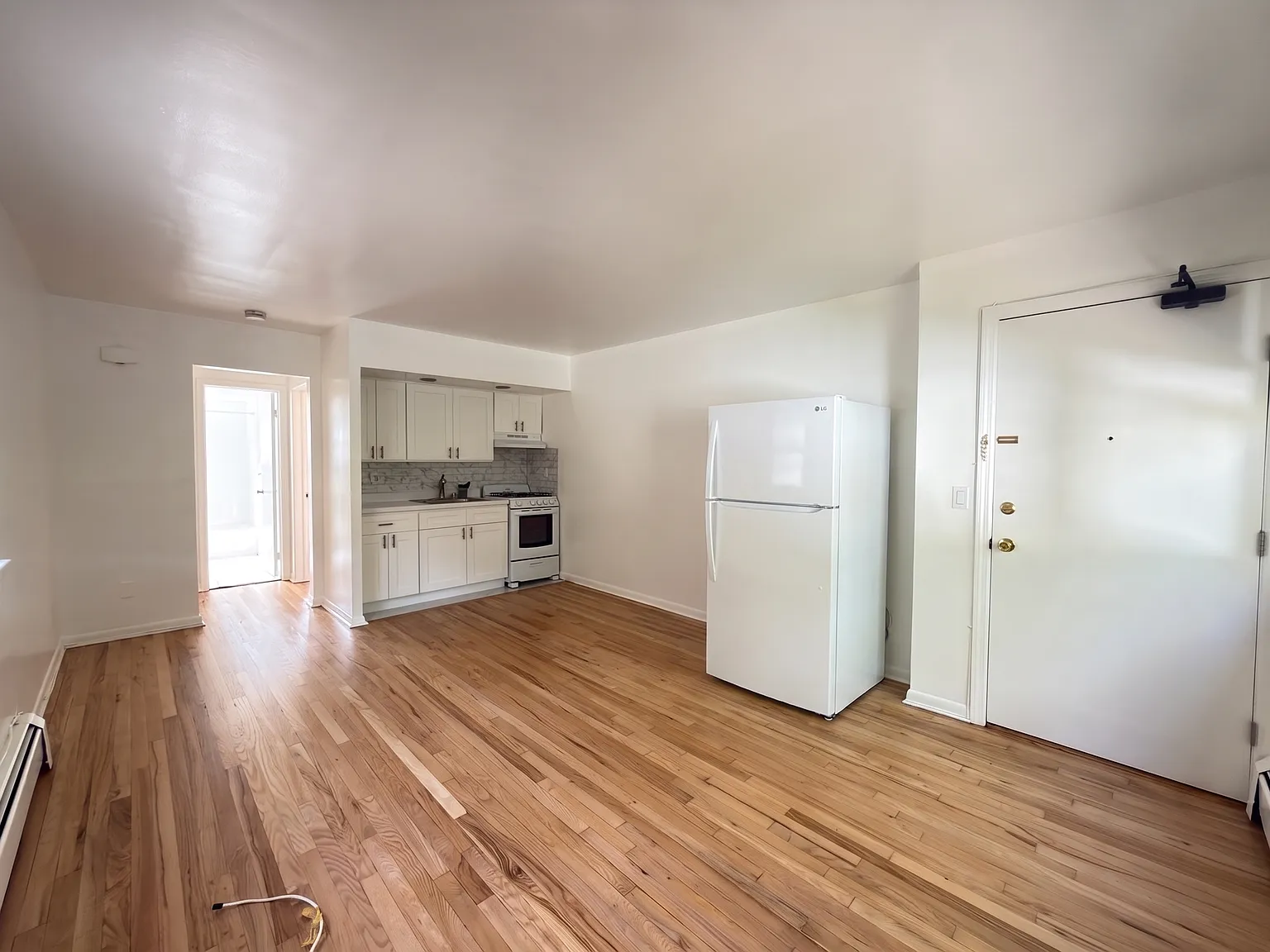 1 bed, $1,695 — Photo 3