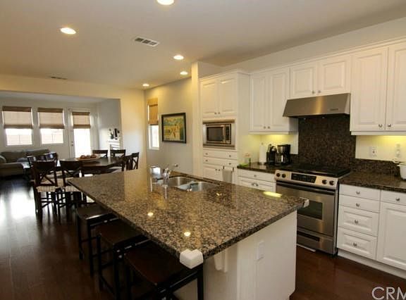 3rd image of 1401 Marengo Ct