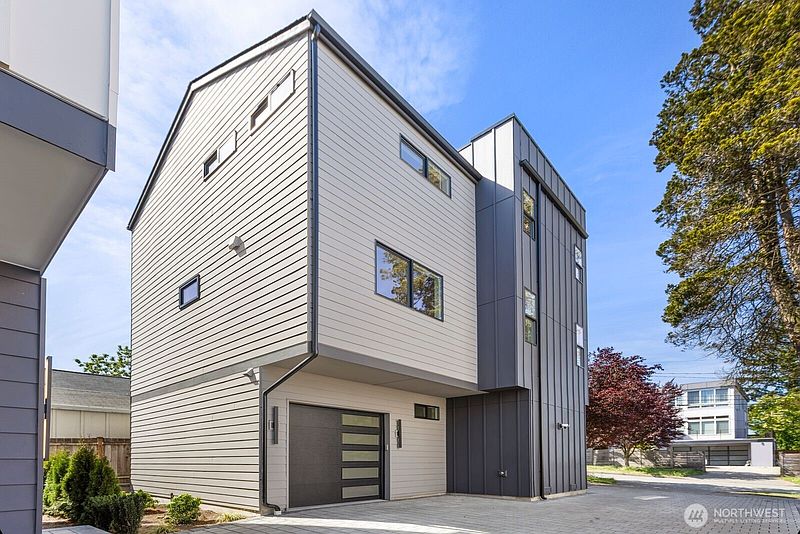 2nd image of 929 N 87th Street