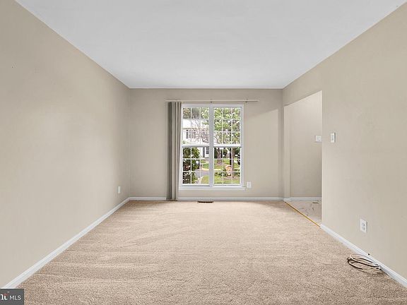 3rd image of 2106 Carriage Square Pl