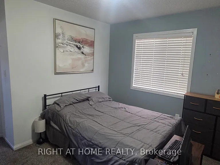 675 Hood Ter — Photo 17