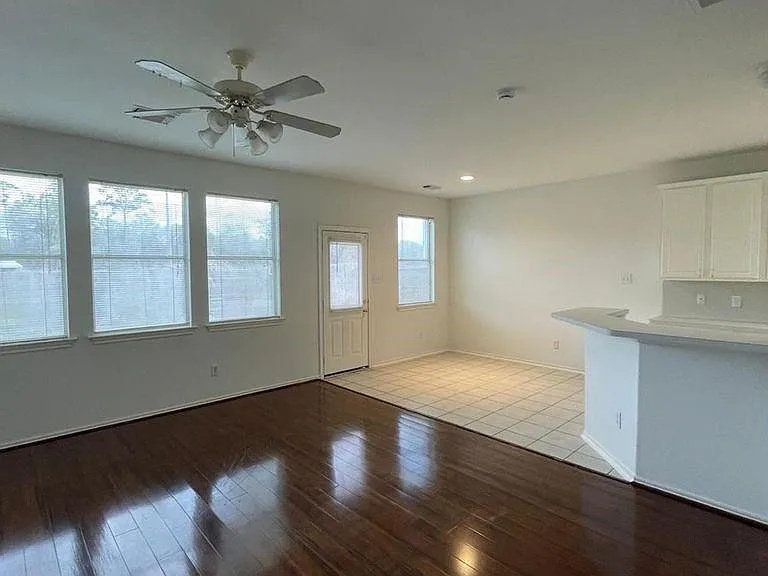 2926 Loganberry Park Ln — Photo 6