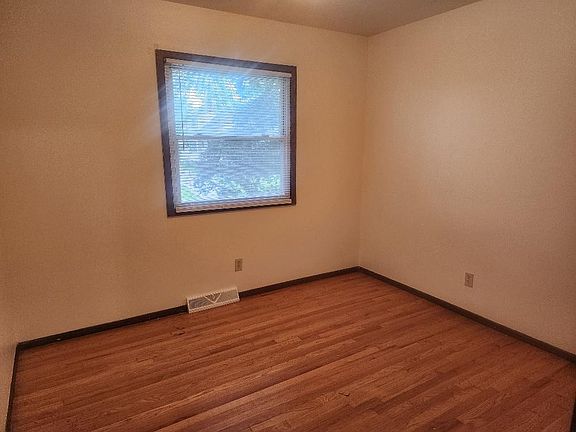 5th image of 808 W Glendale Ave #808