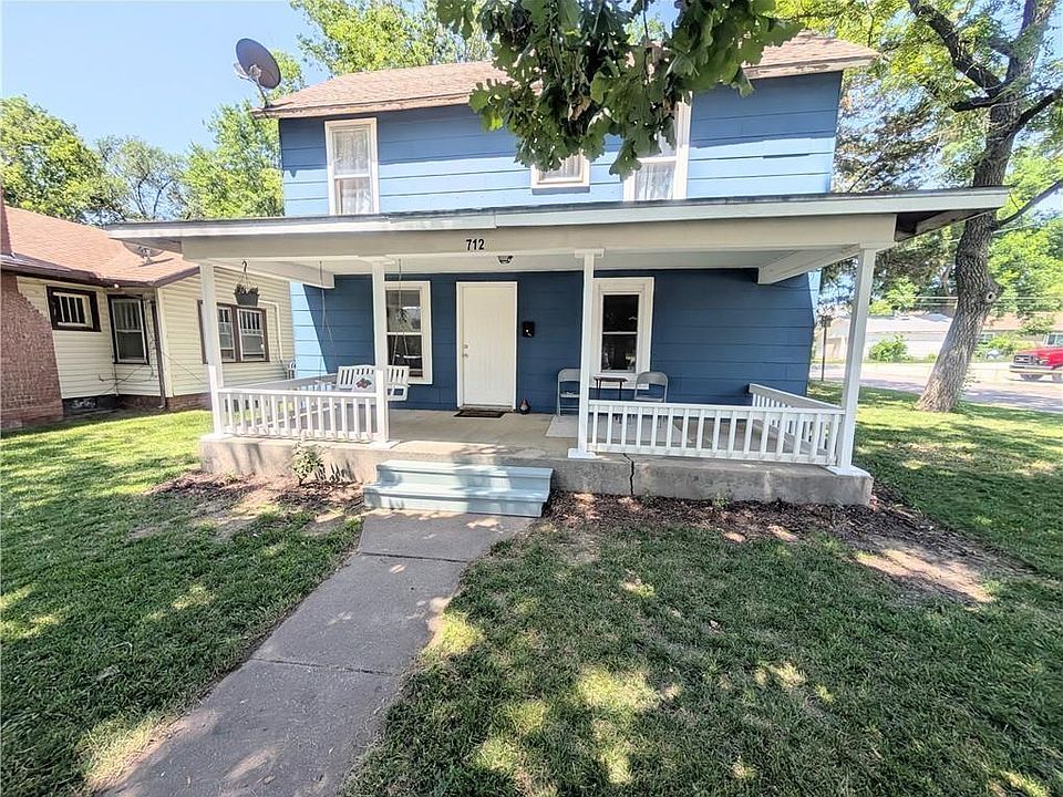1st image of 712 N Jefferson Ave