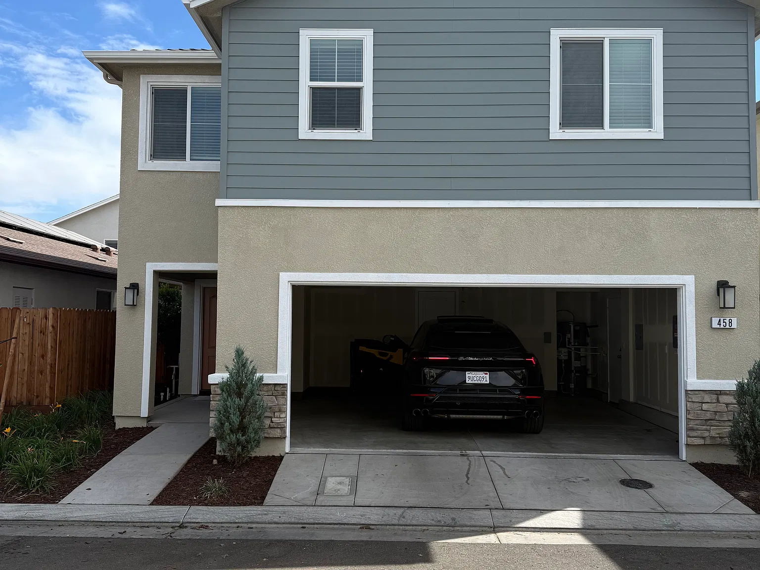 458 Peppercorn Dr — Photo 1