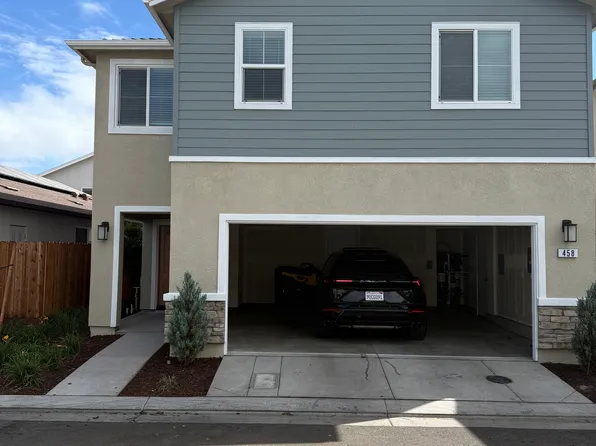 458 Peppercorn Dr, Turlock, CA 95380
