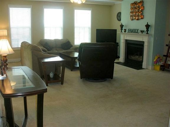 5th image of 548 Garden View Ct