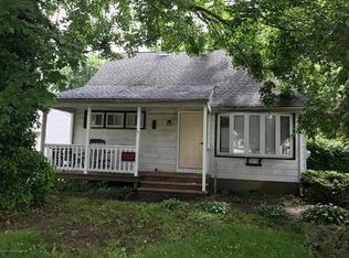 552 Matawan Ave, Keyport, NJ 07735