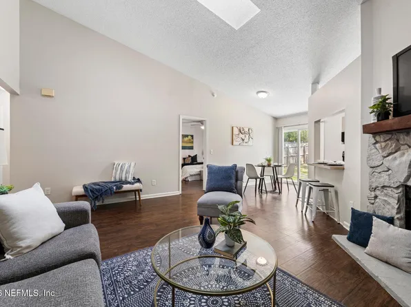 2753 CAVENDER Court, Jacksonville, FL 32216