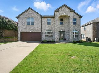 1906 Walnut Hills Ln, Mansfield, TX 76063