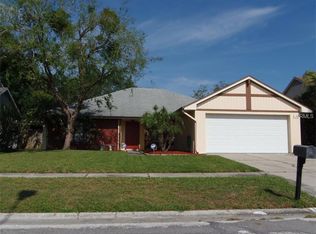 1911 Coral Tree Ct, Brandon, FL 33511