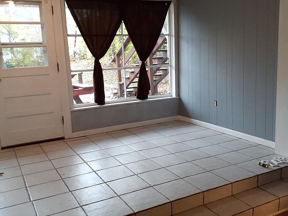 Entry room