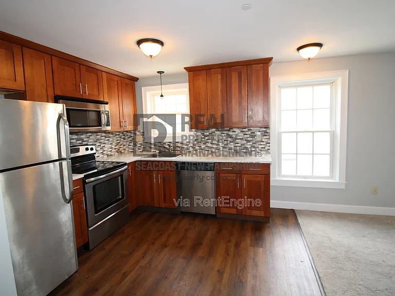 55 Hanover St #C — Photo 3