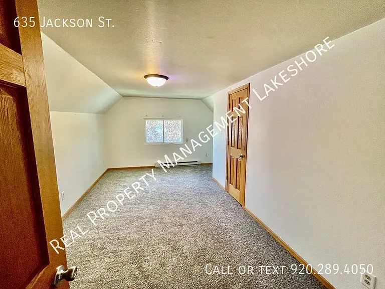 635 Jackson St — Photo 14