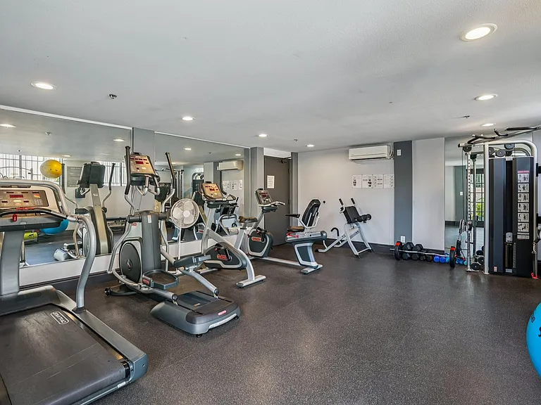 Camarillo Sunshine Apartments — Photo 6