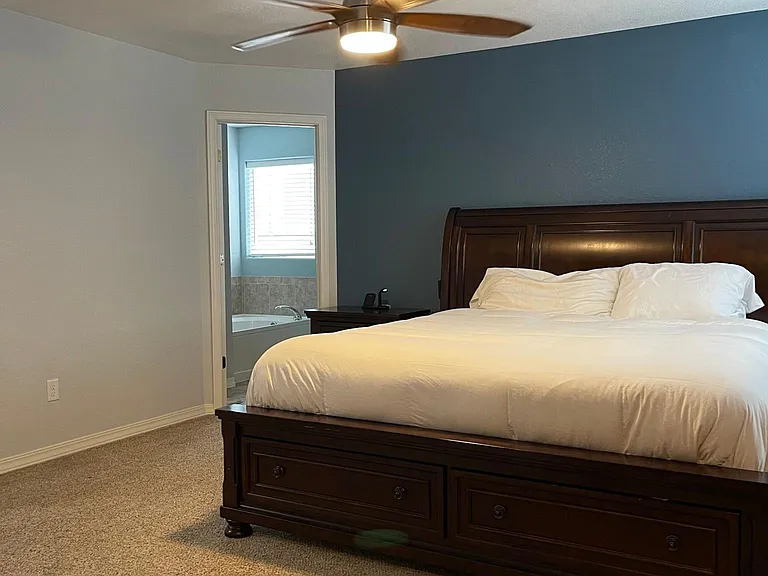 6521 Donahue Dr — Photo 7