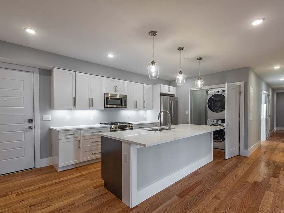 1st image of 150 Hancock St #203