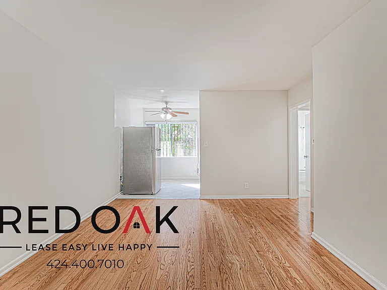 6655 Franklin Ave #11 — Photo 1