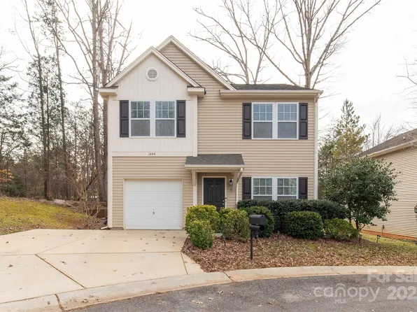 1444 Swaying Branch Ln, Clover, SC 29710